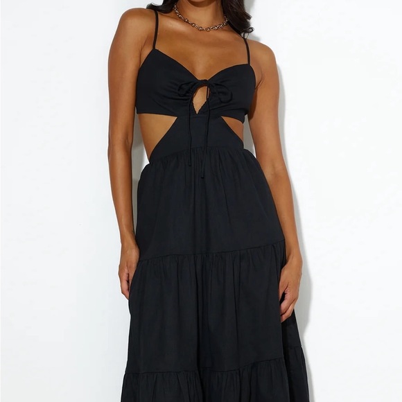 LOVING HER STYLE MAXI DRESS BLACK - Picture 2 of 6